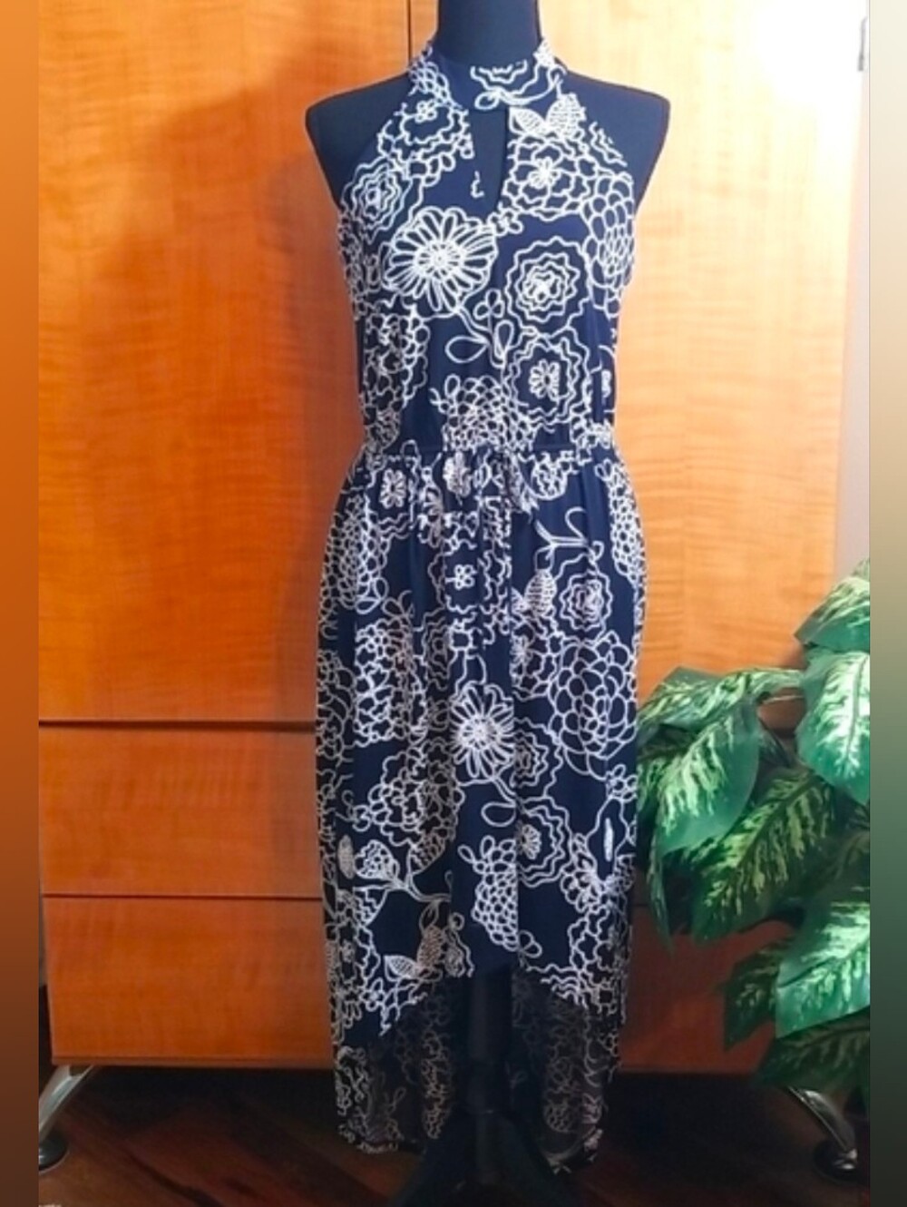 GORGEOUS Navy Blue and White Dress sz. 6